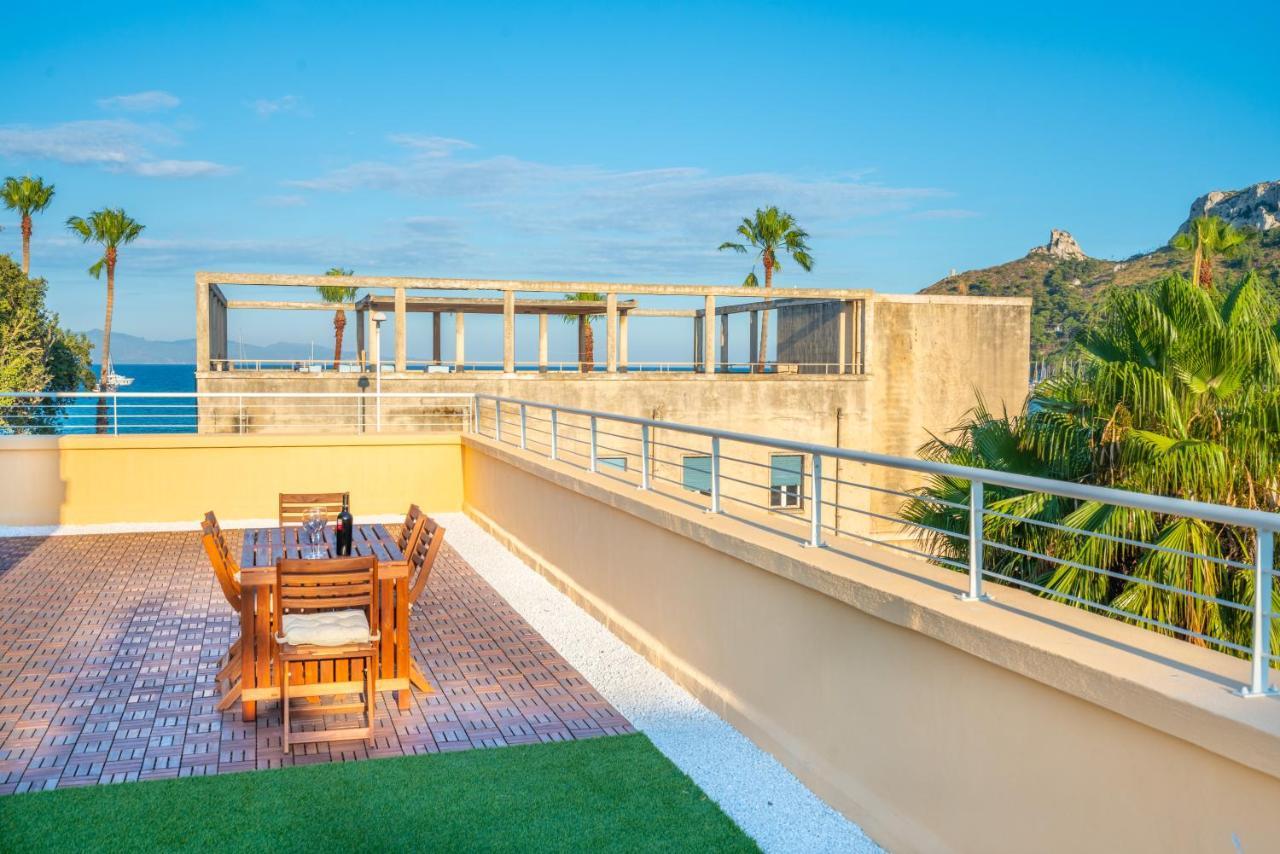 Terrazza Sella Del Diavolo - Vista Mare - Wifi Ac Apartman Cagliari Kültér fotó