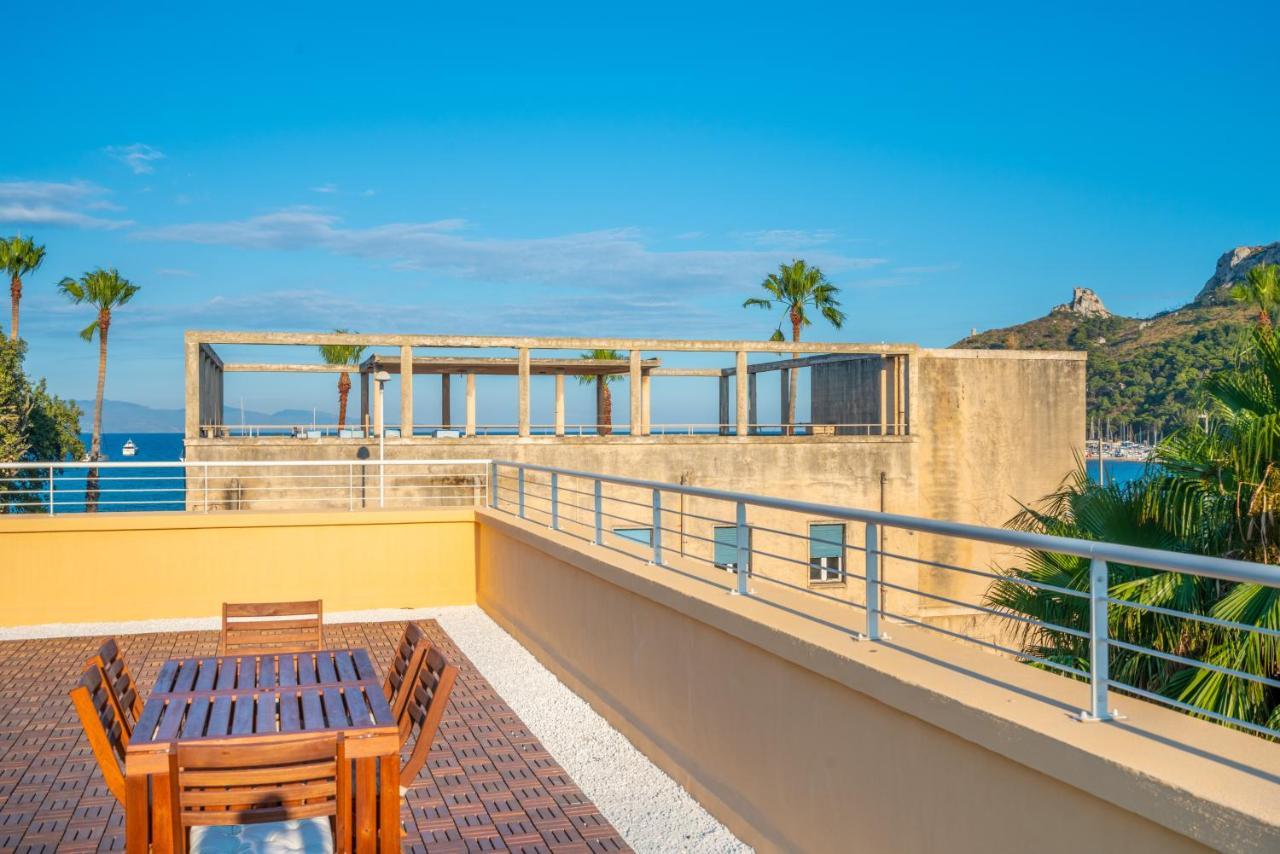 Terrazza Sella Del Diavolo - Vista Mare - Wifi Ac Apartman Cagliari Kültér fotó
